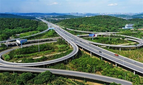 文登钢筋套筒应用于高速公路